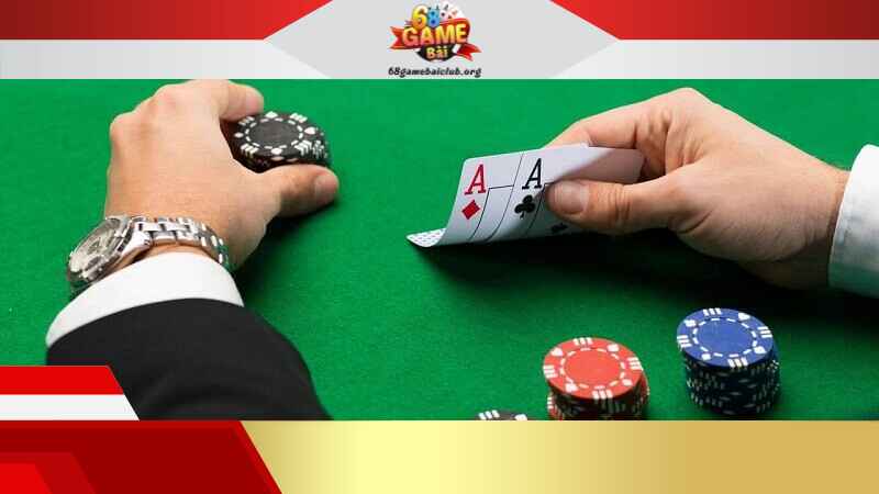 Chiến lược chia bài Poker thông minh
